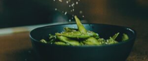 Calories per serving of umami edamame salad 62 kcal